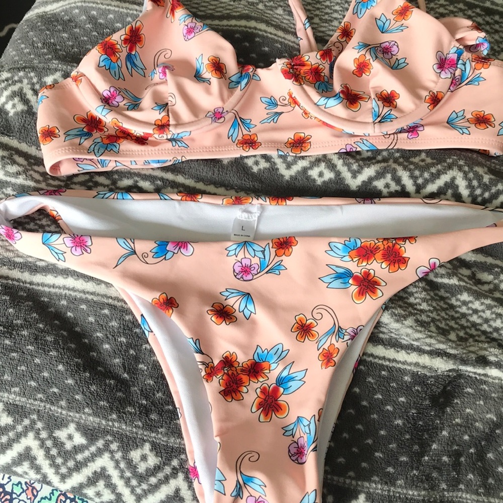 Baithing suit